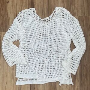 🌺3/$18 Sale White Loose Knit Swim Coverup